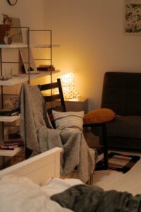 Easy Ways to Create a Cozy Reading Nook at Home